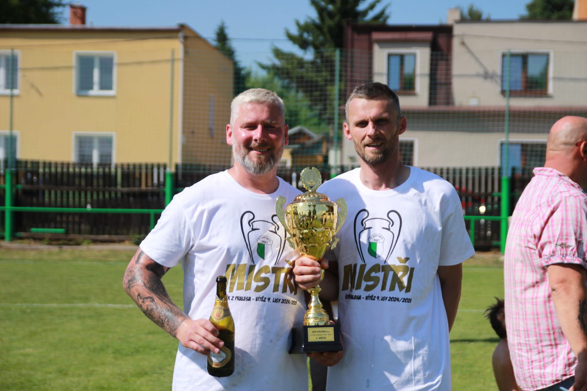 Předání poháru 13